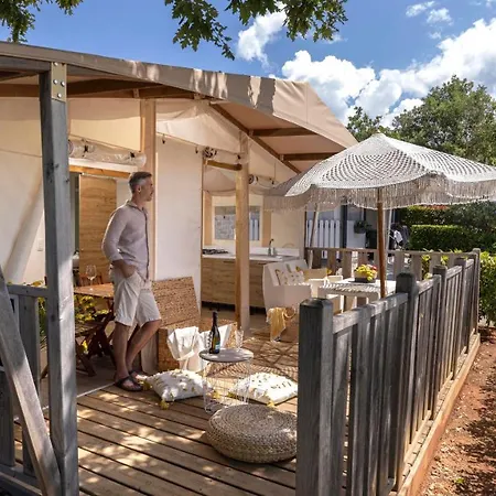 Polidor Glamping 4* Mugeba