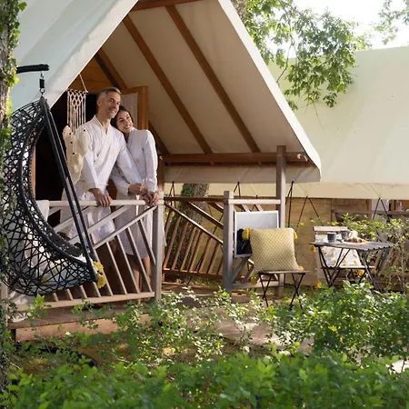 Polidor Glamping Mugeba