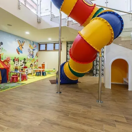 Aldeamento Turístico Polidor Glamping 4*